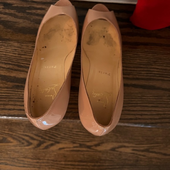 Christian Louboutin Nude Peep Toe Pumps | Size 39.5 | No Matter 85 Patent Pump - Picture 4 of 10